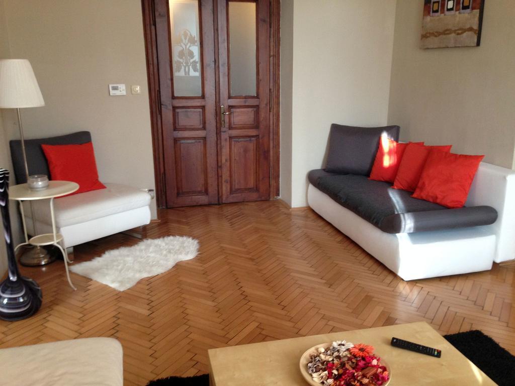 Family Flat 120m2, 2 Vinohrady Prague